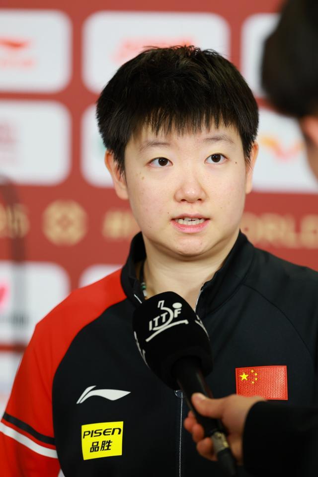 费德勒关键时刻救险，孙颖莎力保胜局拿下系列赛